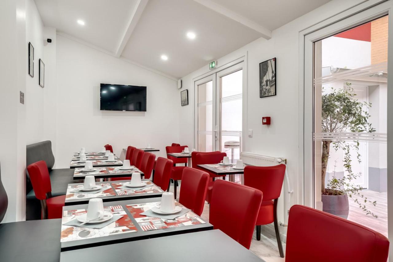 Paris Hotel Clichy Luaran gambar